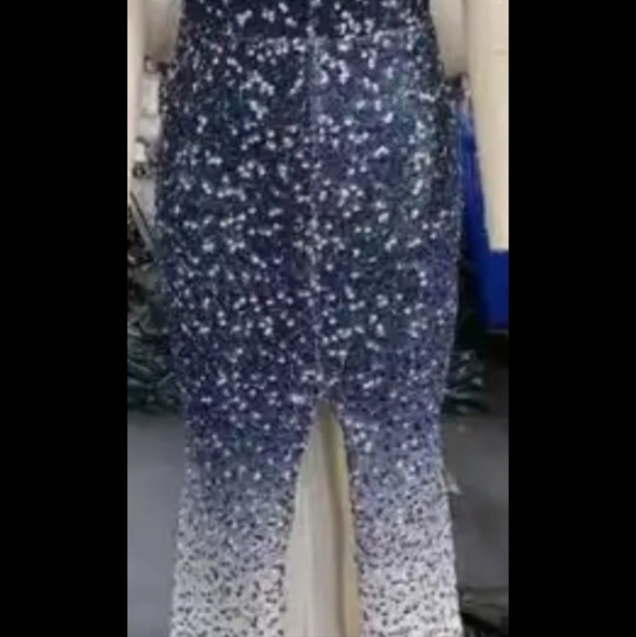 Blue, Diagonal Collar, Sleeveless, Gradient,  Mermaid Sequined Gown - Picture 15 of 16